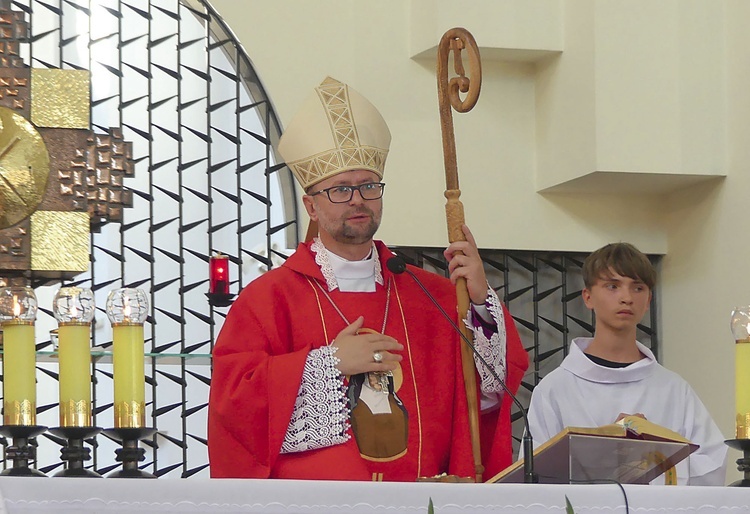 Bp Edward Kawa przewodniczył dorocznym uroczystościom w Oświęcimiu.