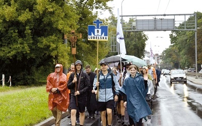 Tegoroczne rekolekcje w drodze są też czasem modlitwy o powołania kapłańskie i zakonne.