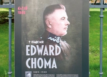 	Jedna z tablic upamiętnia proboszcza radomskiej parafii św. Stanisława BM w latach 1936–1939.