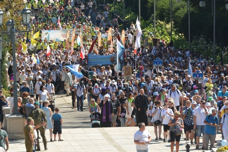 Pielgrzymi dotarli na Jasną Górę