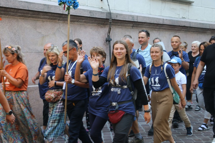 Pielgrzymka 2024. Wejście na Jasną Górę