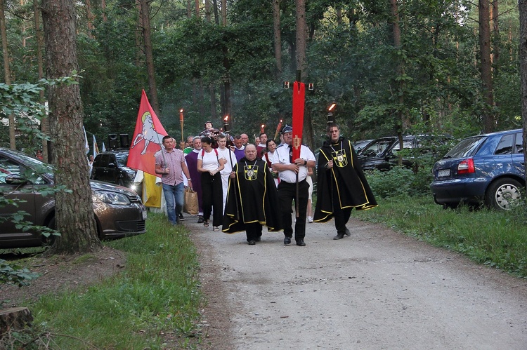 Misterium Zaśnięcia NMP - procesja