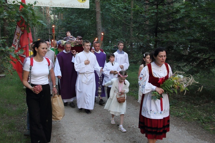 Misterium Zaśnięcia NMP - procesja