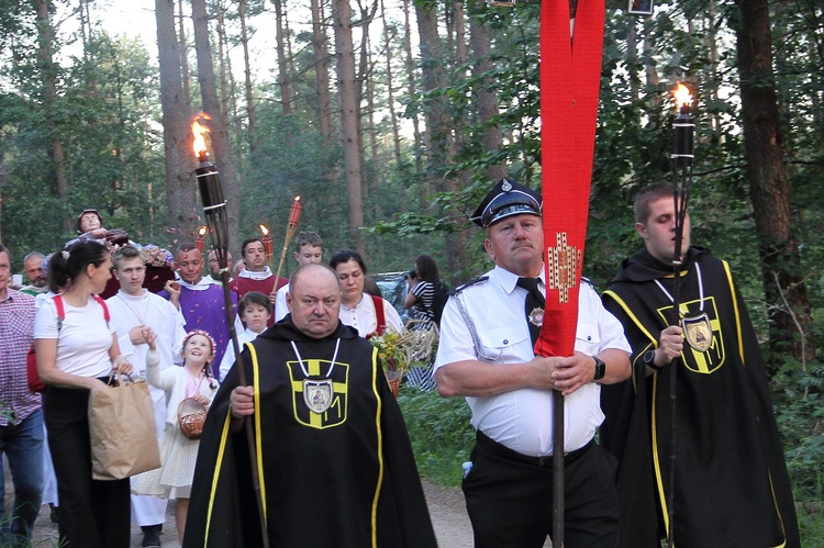 Misterium Zaśnięcia NMP - procesja