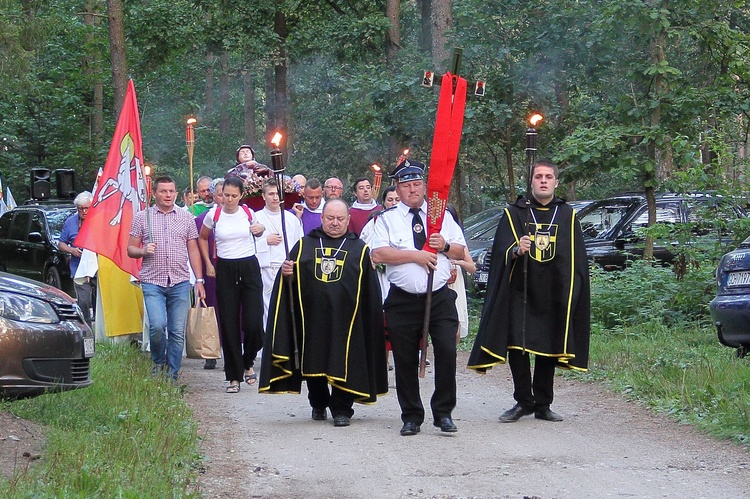 Misterium Zaśnięcia NMP - procesja