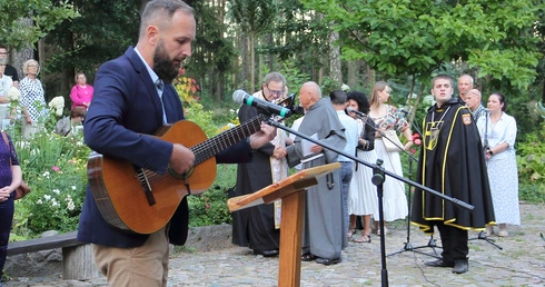 Misterium Zaśnięcia NMP - procesja