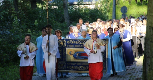 Skępe. Krok za krokiem za Maryją