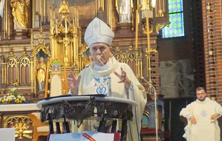 Eucharystia na rozpoczęcie pieszej pielgrzymki 