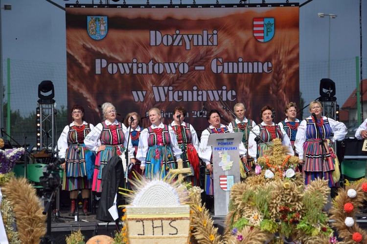 Dożynki powiatowo-gminne w Wieniawie