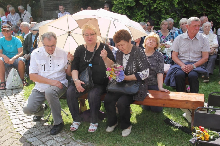 Pielgrzymka rodzin - kwiaty i zioła