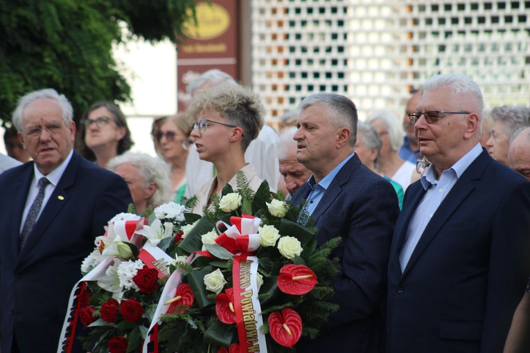 Ciechanów. Piosenki żołnierskie na Warszawskiej