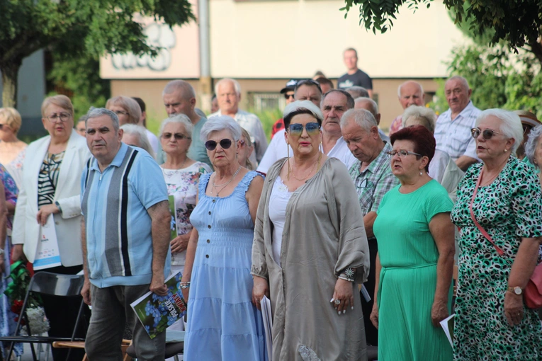 Ciechanów. Piosenki żołnierskie na Warszawskiej