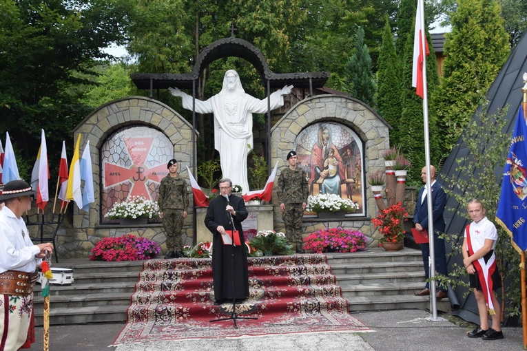 Patriotyczne uroczystości w Glisnem