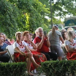 Koncert pod lipą