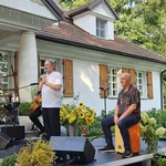 Koncert pod lipą
