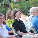 Koncert pod lipą