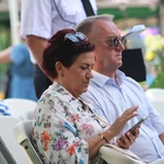 Koncert pod lipą