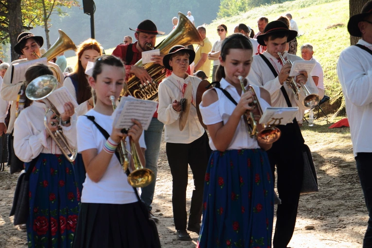 Procesja Zaśnięcia NMP w sanktuarium pasyjno-maryjnym w Kalwarii Zebrzydowskiej 2024