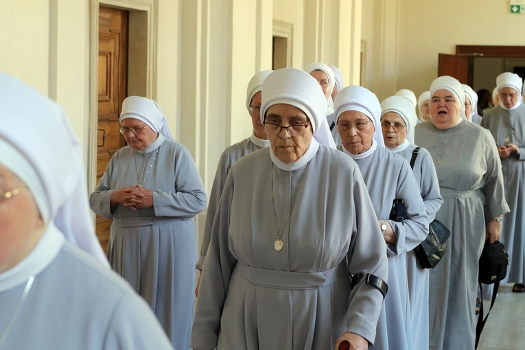 Diamentowe, złote i srebrne jubileusze profesji zakonnej u sióstr boromeuszek