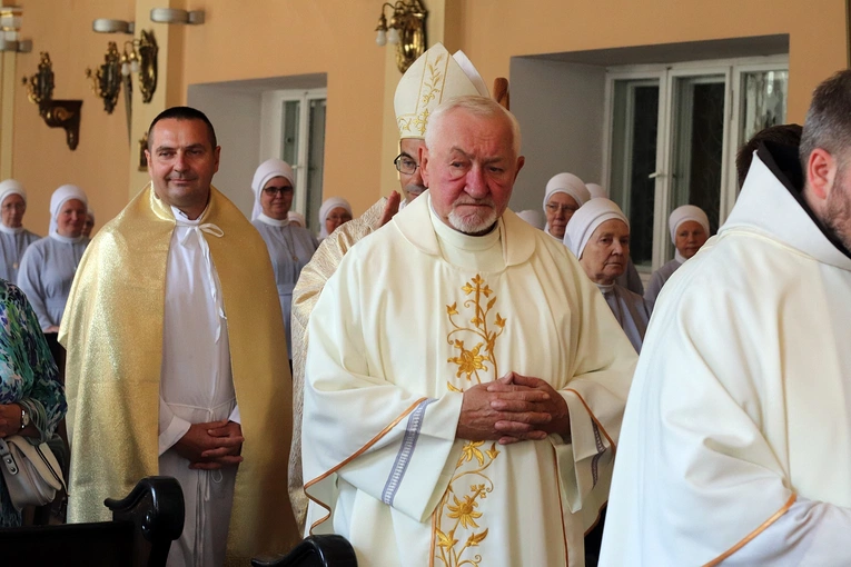 Diamentowe, złote i srebrne jubileusze profesji zakonnej u sióstr boromeuszek