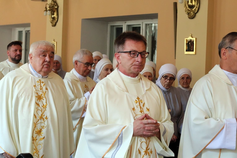 Diamentowe, złote i srebrne jubileusze profesji zakonnej u sióstr boromeuszek