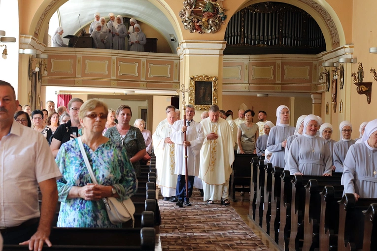Diamentowe, złote i srebrne jubileusze profesji zakonnej u sióstr boromeuszek