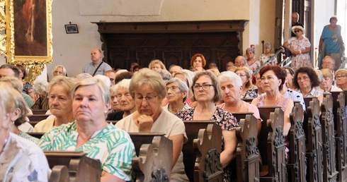 VII Archidiecezjalna Pielgrzymka Żywego Różańca do Henrykowa