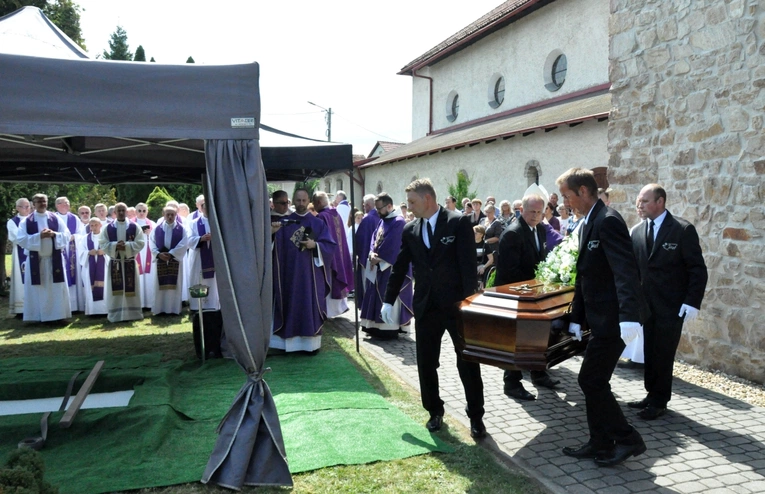 Pożegnanie śp. ks. Tomasza Horaka