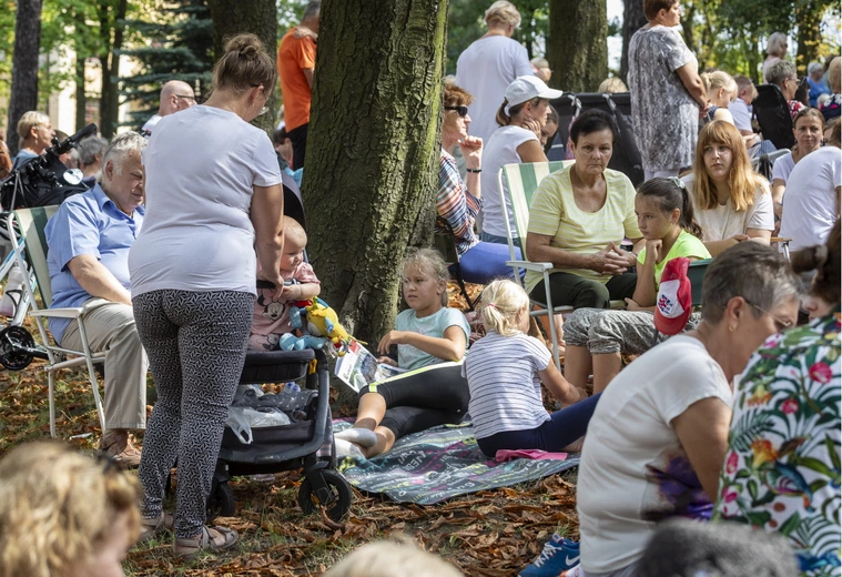 Pielgrzymka kobiet do Piekar część 2