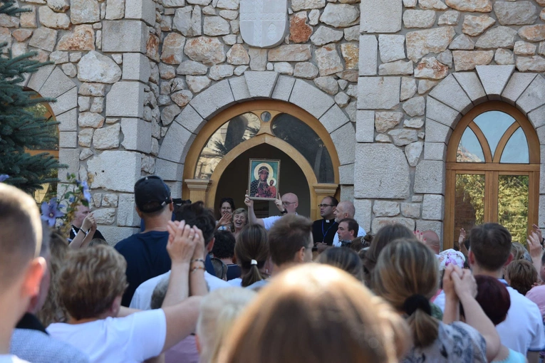 Młodzież z archidiecezji wrocławskiej w Medjugorju