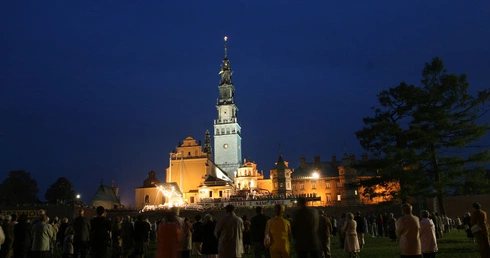 Przyciągnięci przez Jasnogórską Matkę. Opowieści paulińskie 