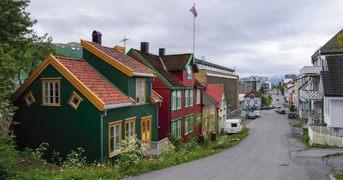 Norwegia i Finlandia – ziemie ciszy i spokoju. Co mówi echo wojennych historii?