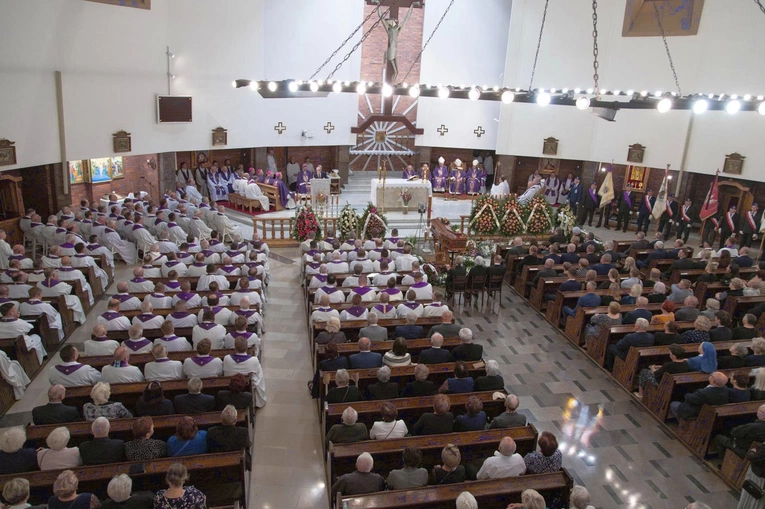 Ostatnia droga śp. Henryka Solarczyka