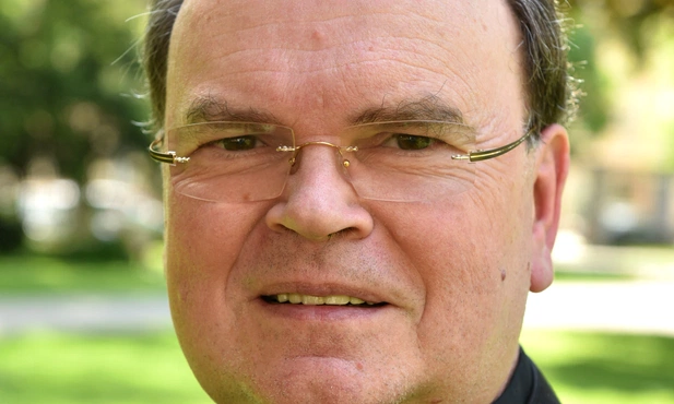 Biskupi Niemiec ubolewają z powodu rosnącej przemocy na tle religijnym