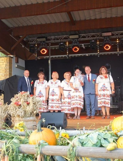 Zwyciężyły Trzy Kurzyny