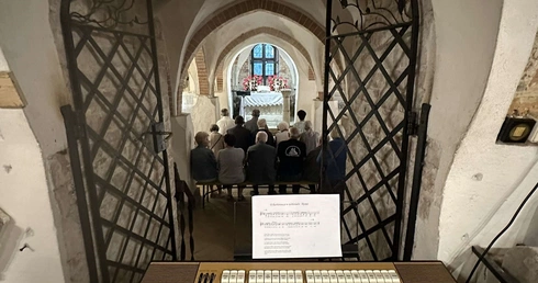 Msza św. w krypcie św. Bartłomieja w Trzebnicy