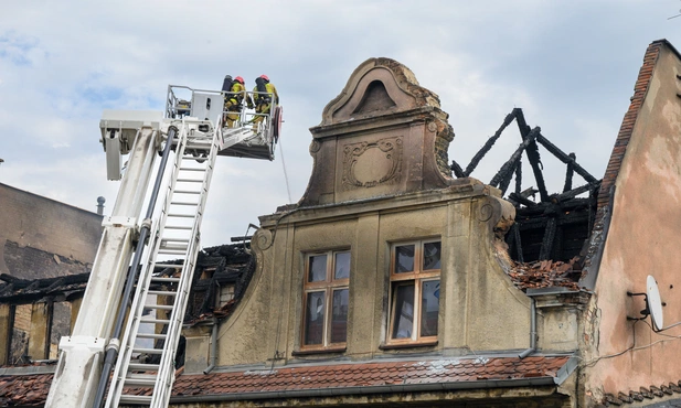 Siemianowice Śląskie. CLO: życiu poszkodowanym w Poznaniu strażakom nie zagraża niebezpieczeństwo