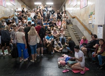 Schronieni w kijowskim metrze