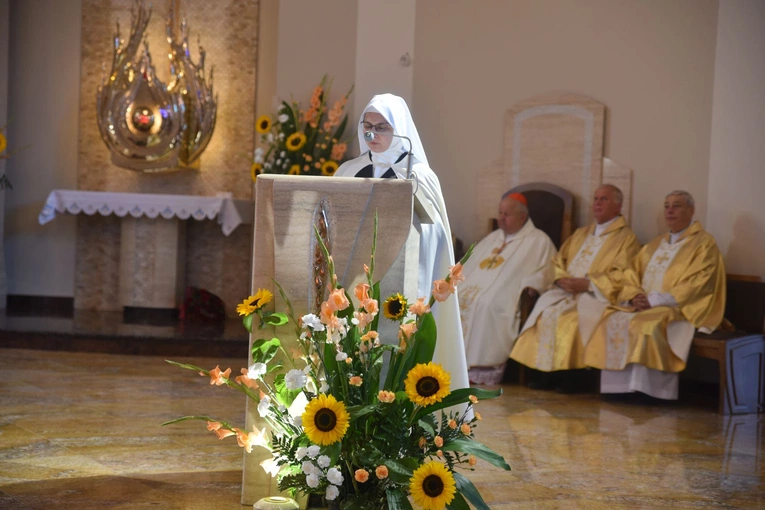 Gołkowice - relikwie św. Jana Pawła II i poświęcenie organów