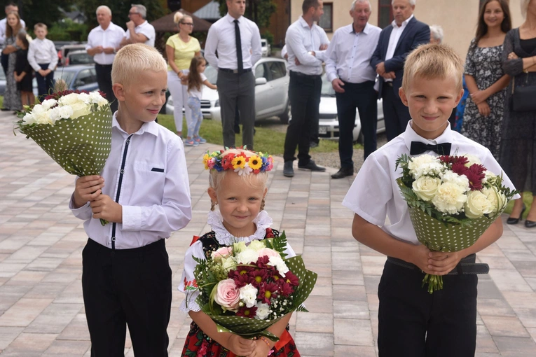 Gołkowice - relikwie św. Jana Pawła II i poświęcenie organów