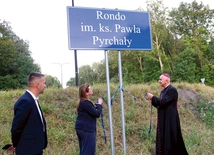 	Odsłonięcie tablicy  na rondzie przy granicy Zabrza z Gliwicami.
