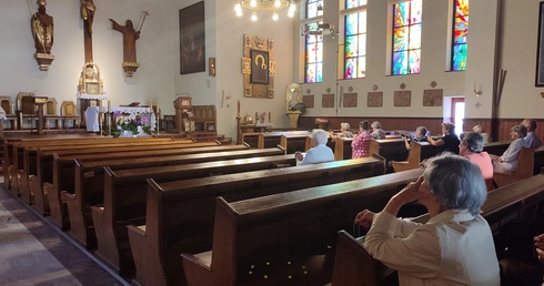 Nowenna o zachowanie katechezy w szkole