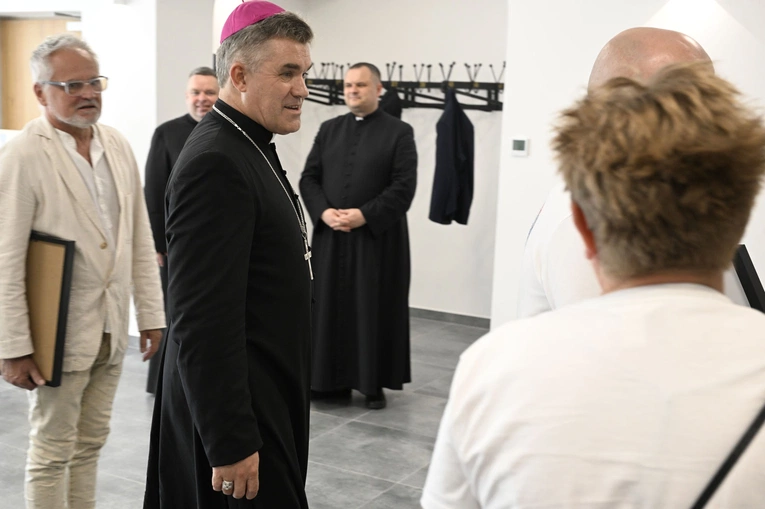 Poświęcenie ośrodka w Ostrowcu