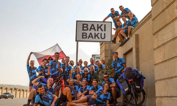 Wyprawa NINIWA Team u celu. Rowerzyści dotarli do Baku