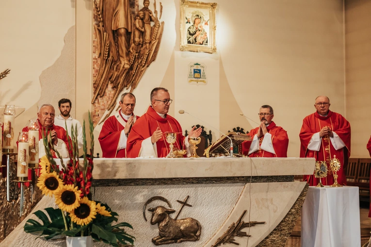 Srebrny jubileusz parafii pw. bł. Edmunda Bojanowskiego i św. Antoniego Padewskiego w Rumi