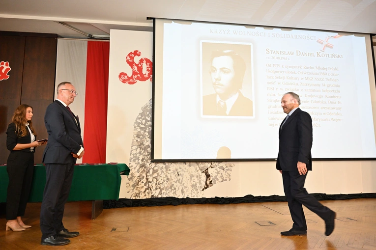 Opozycjoniści uhonorowani odznaczeniem w Gdańsku