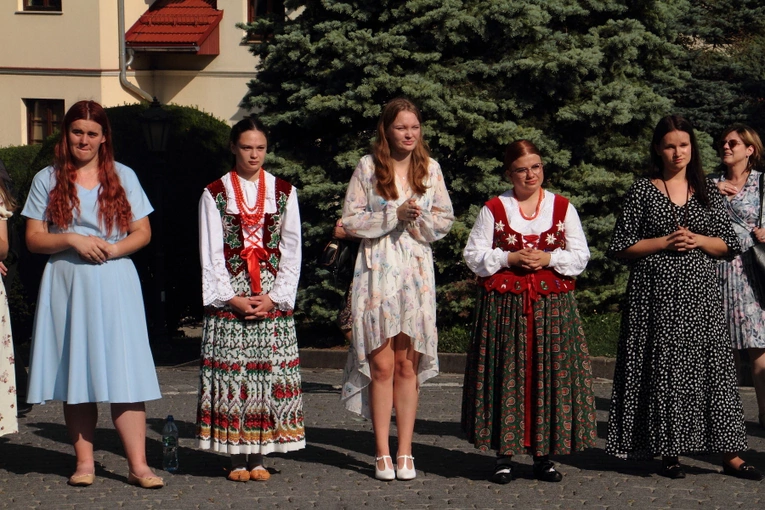 #Rekiodziękczynienie 2024 i błogosławieństwo nowych animatorówi moderatorów Ruchu Światło-Życie