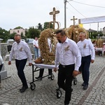 W Naczęsławicach dziękowali za kościół i plony