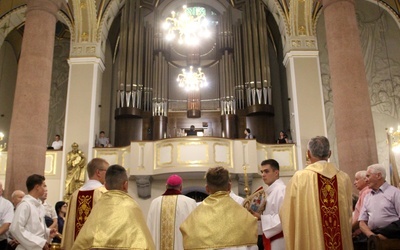 Poświęcenie nowych organów w limanowskiej bazylice