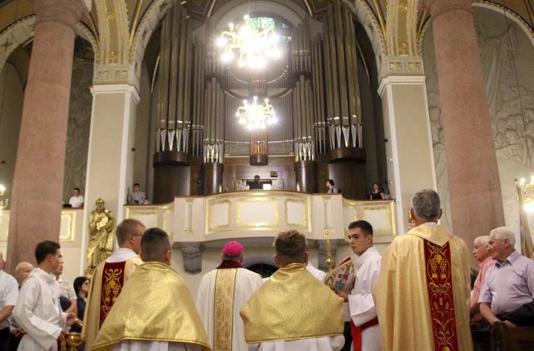 Poświęcenie nowych organów w limanowskiej bazylice